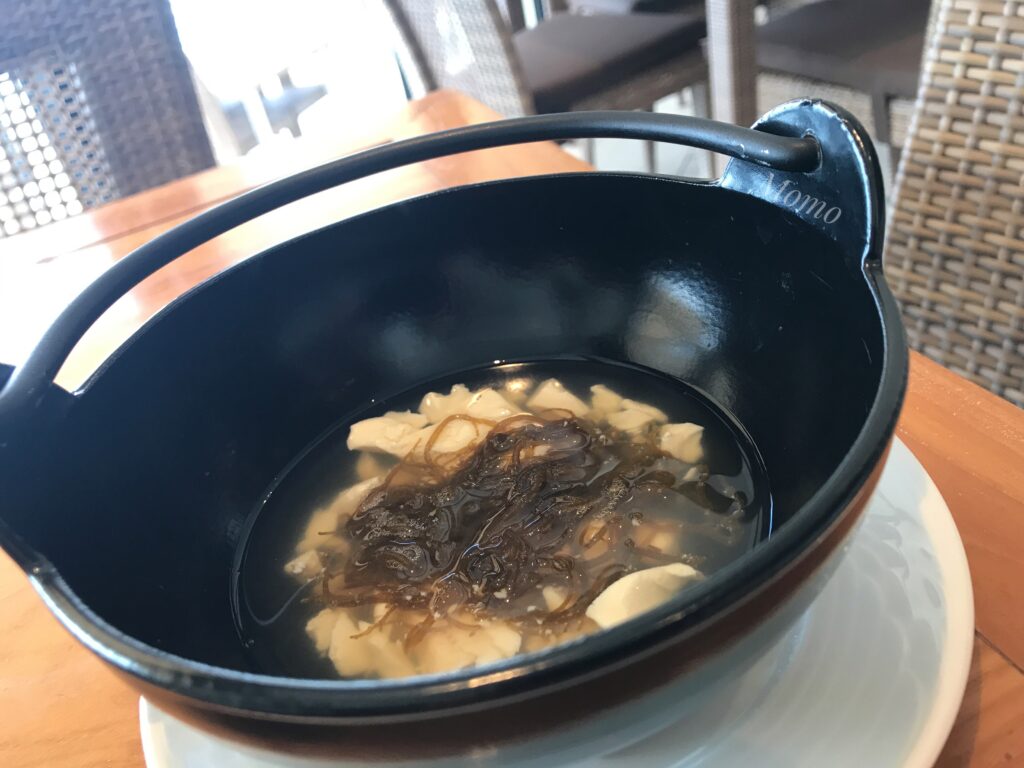 沖縄　瀬長島ホテル　朝食　ゆし豆腐