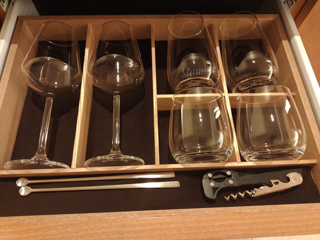 ザ・キタノホテル東京　ワイングラス　栓抜き
