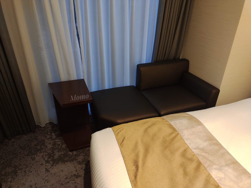 ダイワロイネットホテル西新宿　ソファー