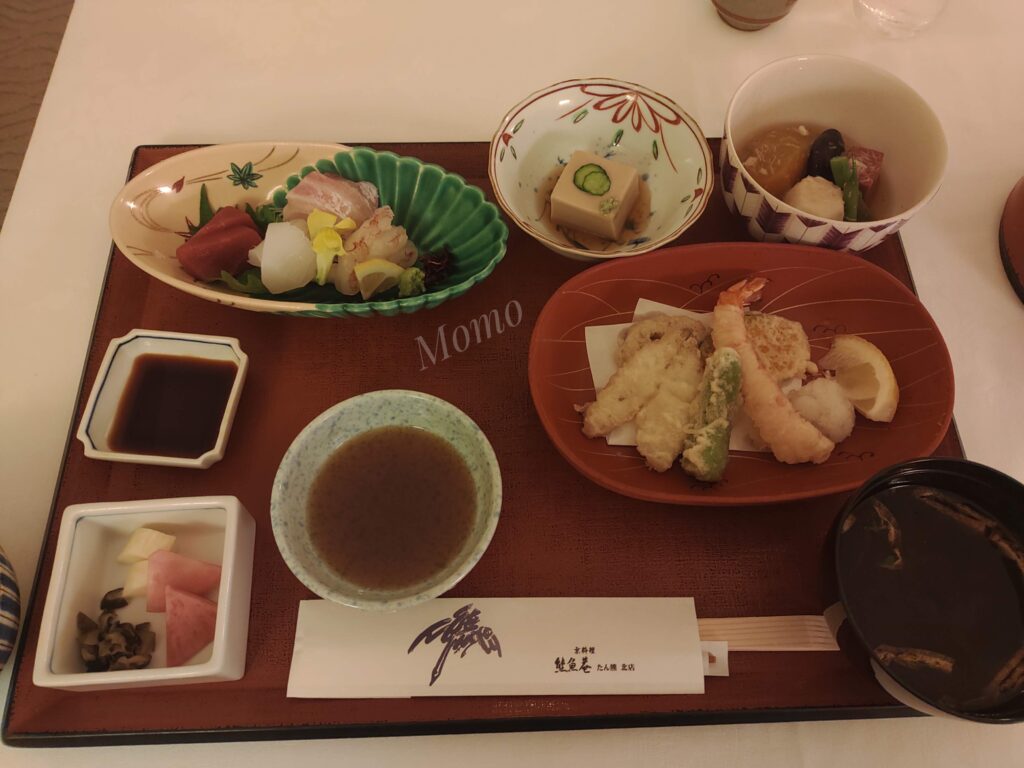 東京ドームホテル　ルームサービス　定食